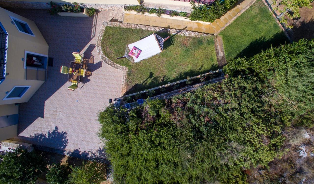 Sunny Hideaway Residence Close To The Nature Argoulidhes Екстер'єр фото