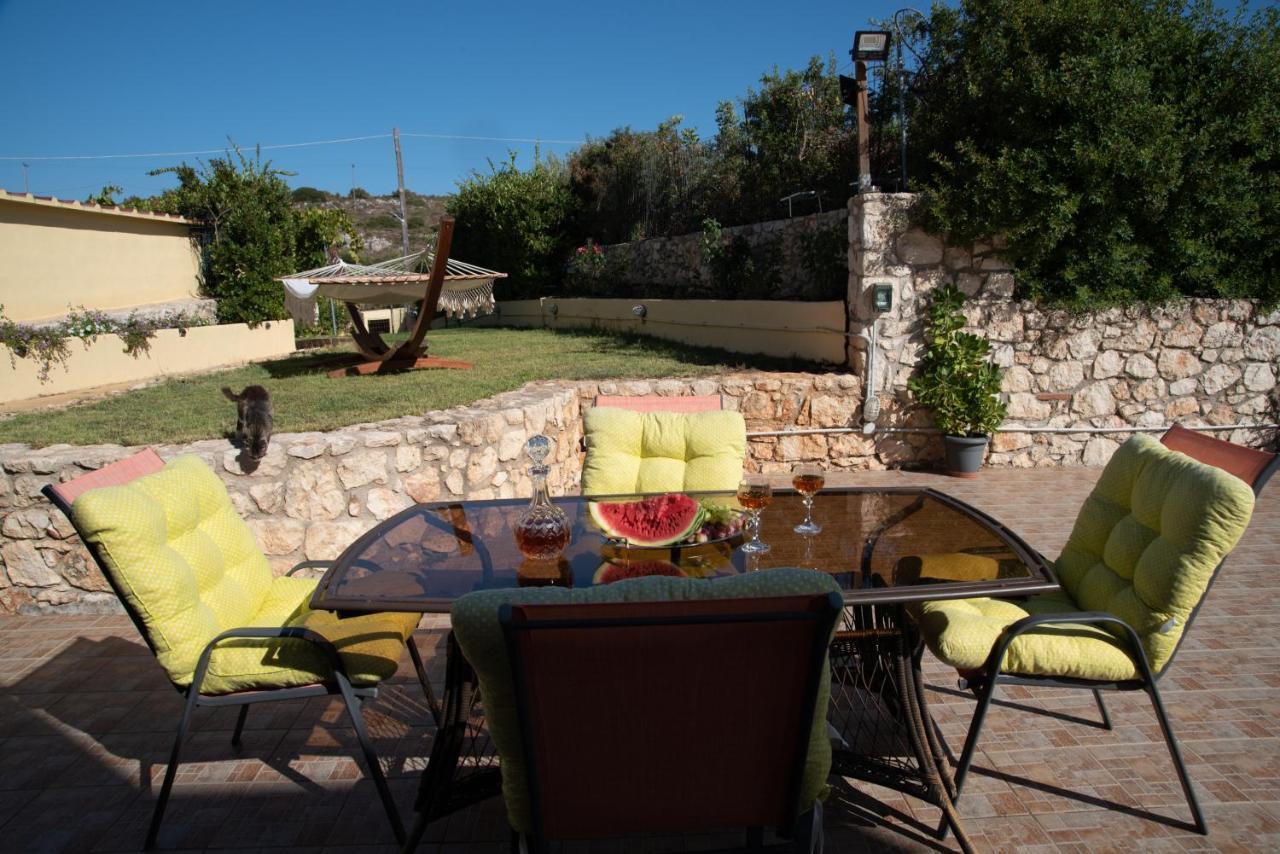 Sunny Hideaway Residence Close To The Nature Argoulidhes Екстер'єр фото