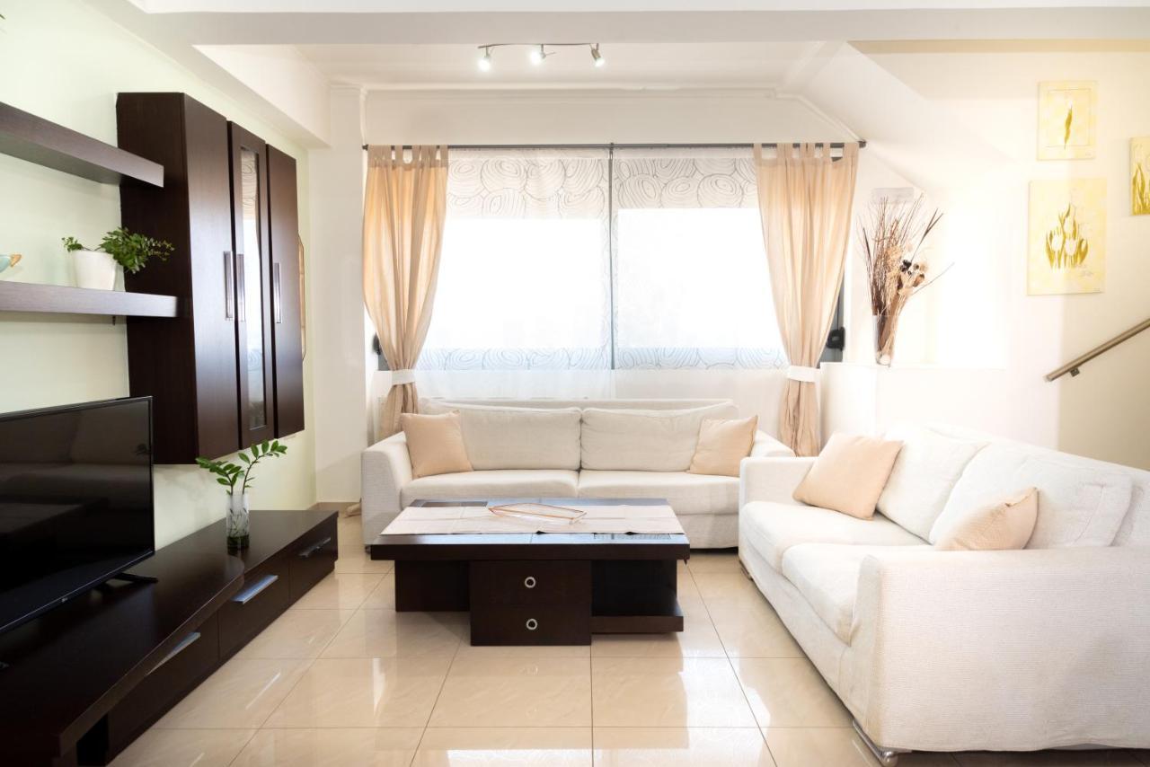 Sunny Hideaway Residence Close To The Nature Argoulidhes Екстер'єр фото