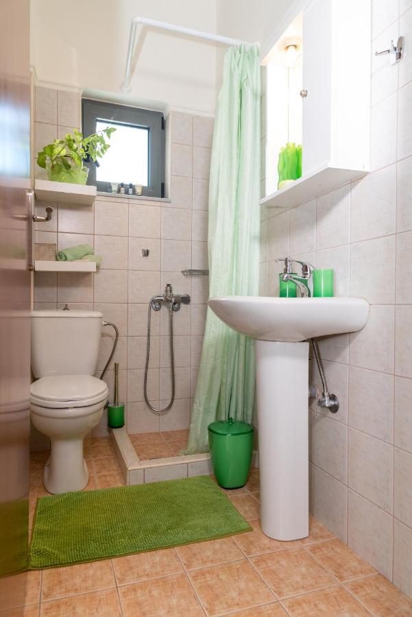 Sunny Hideaway Residence Close To The Nature Argoulidhes Екстер'єр фото